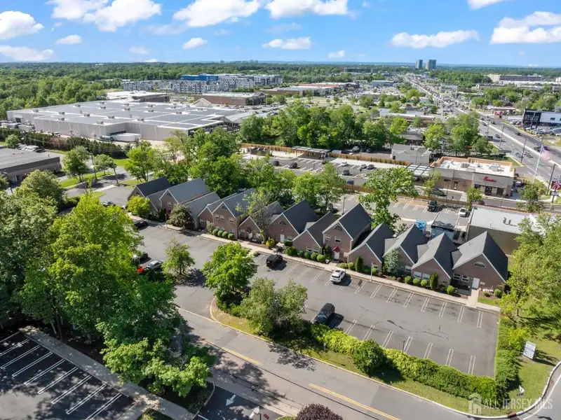 Renovated 3,345 Sf Medical Condo in Ferris Plaza, East Brunswick
