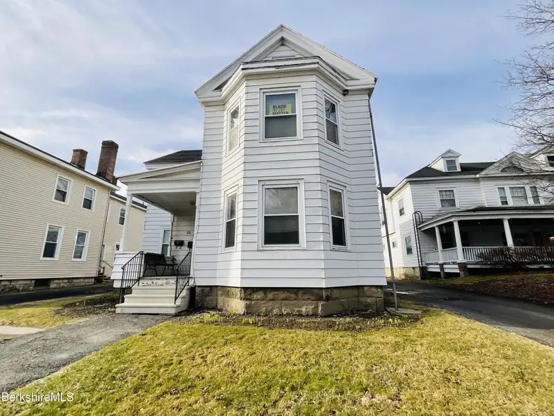 Charming Stone House Property in Desirable Location