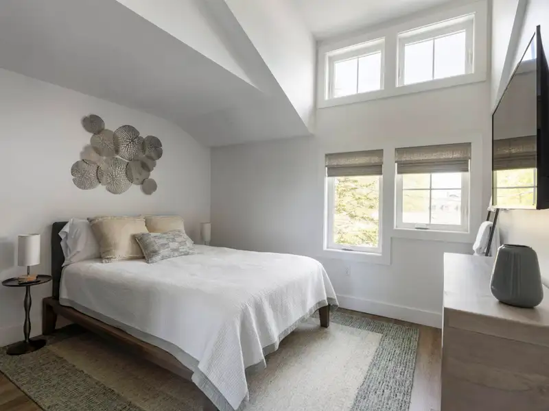 High-end Restaurant Space with Outdoor Dining and Residential Unit in Ogunquit