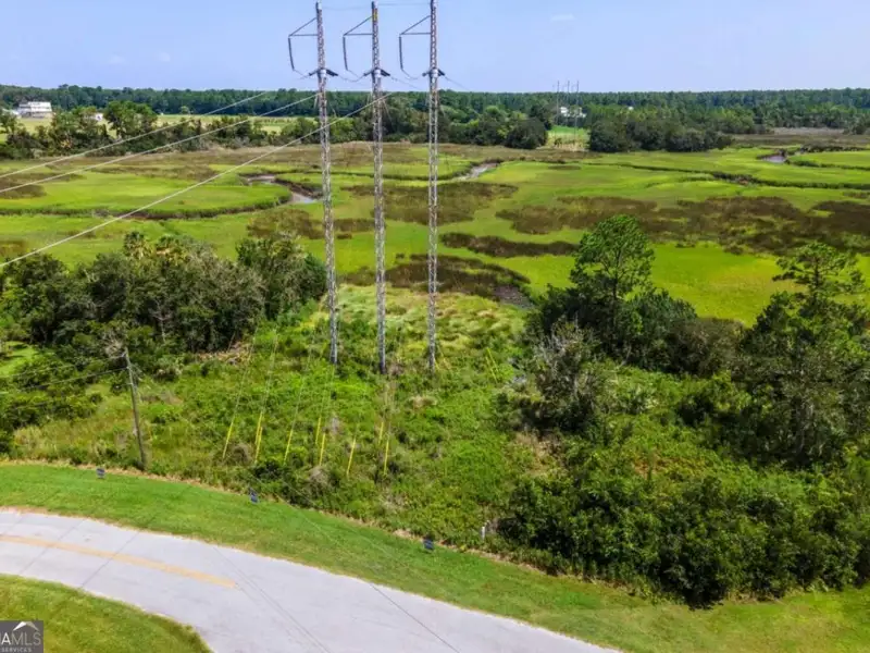 9,000 Sqft Industrial Building on 1.03 Acres in St. Marys, Ga