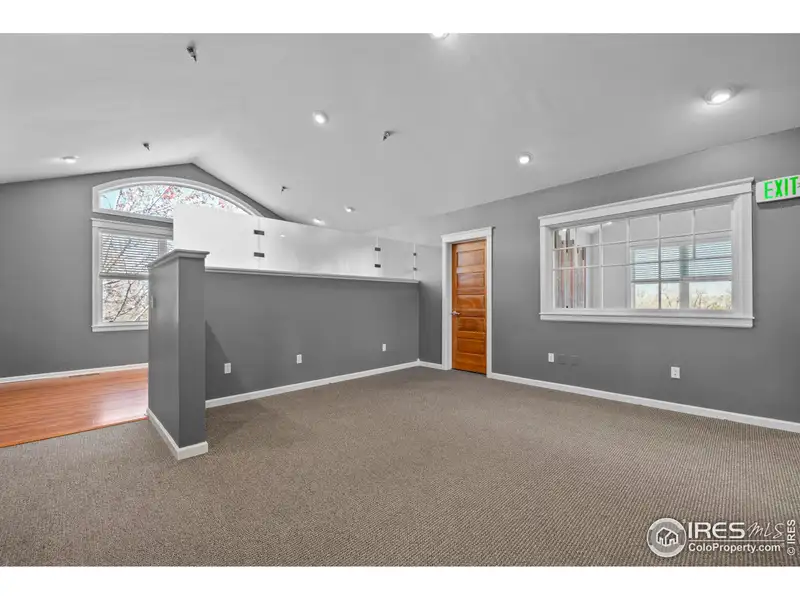 Versatile Office Suite in Niwot with Mountain Views and Shared Amenities
