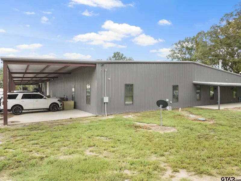 Expansive 13,500 Sq Ft Warehouse and Office on 11.5 Acres Along Highway 271