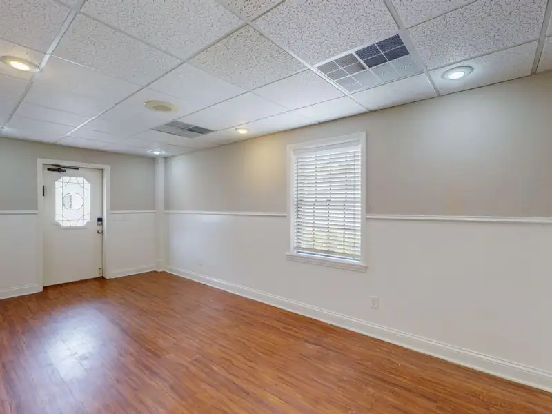 Medical Facility for Sale Near Hospital - 4,510 Sq Ft with Multiple Treatment Rooms