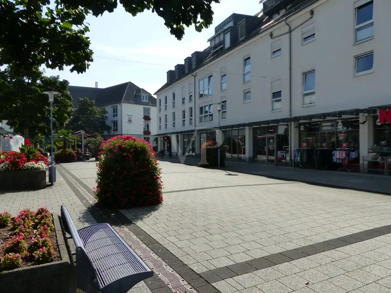Versatile Storefront in Sinzheim's Marktstraße Near Town Hall and Weekly Market