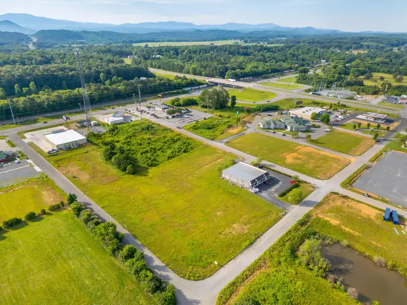 Nnn Land Lease Opportunity Near Hwy 64 & Hwy 411 with National Tenants Nearby