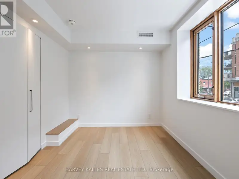 Modern Two Bedroom Suite in Bedford Park with High-end Finishes and Great Amenities