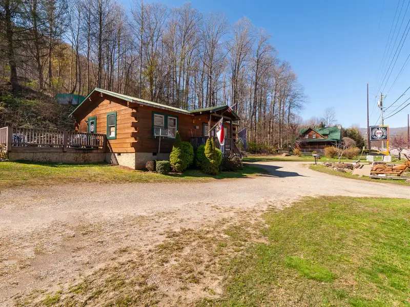 Freestanding Commercial Building with 160 Ft Road Frontage on Soco Road, Maggie Valley, Nc