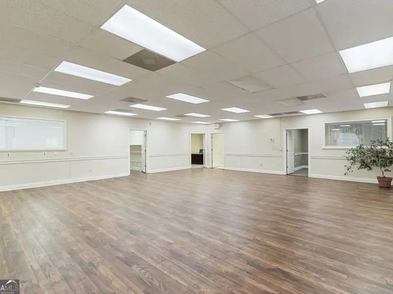 Versatile 7,900+ Sq Ft Medical Office Building in Prime Location Near Hospital
