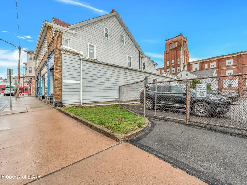 Five-unit Commercial and Residential Building in Prime Location with Recent Upgrades