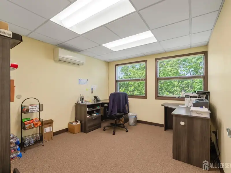 Renovated 3,345 Sf Medical Condo in Ferris Plaza, East Brunswick