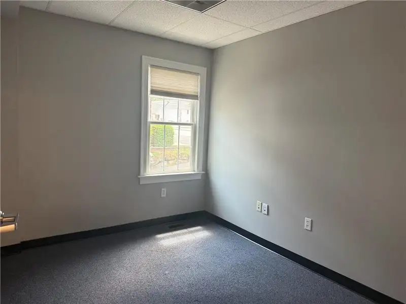 Commercial Office Space for Lease in Prime Cumberland Location - 1,260 Sq Ft Suite