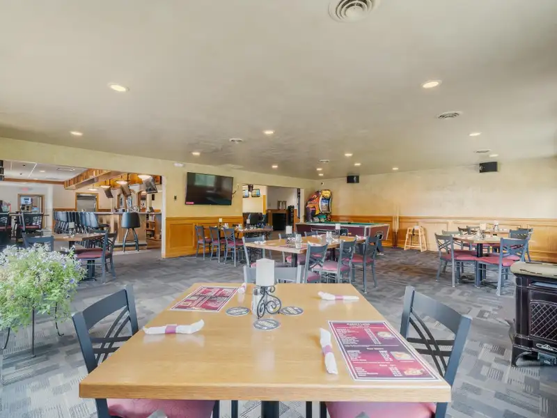 Commercial Property with Bowling Alley, Bar, Restaurant, and Apartments in Poy Sippi Community