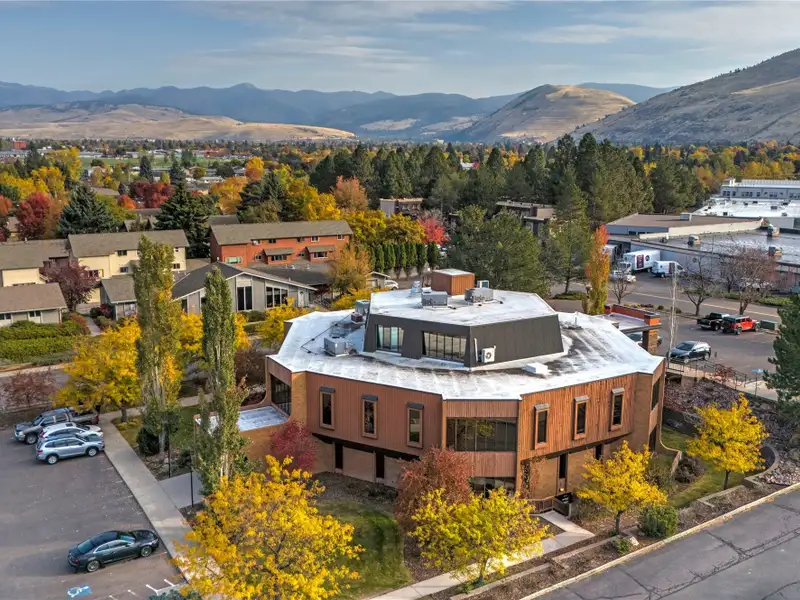 Upgraded Commercial Building in South Hills of Missoula with Diverse Tenants and Cash Flow