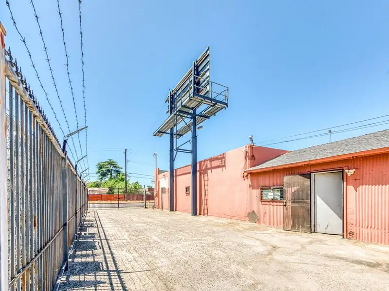 Single Story Free-standing Building with Dual Retail Spaces Near Va Hospital Fresno