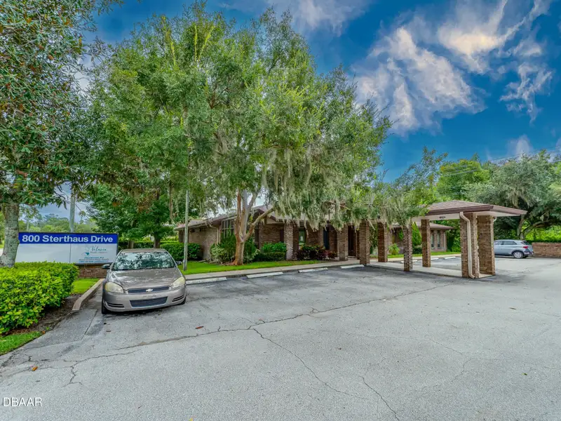 Upgraded 2112 S.f. Medical Office Space in Ormond Beach, Near Granada Blvd.