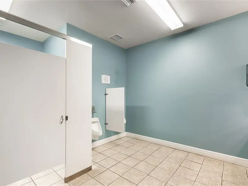 Commercial Investment Property in Gainesville, Fl with Long-term Tenant and Expansion Lot