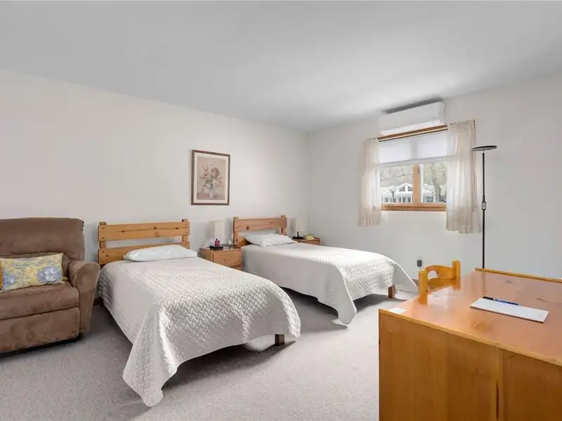 Versatile 75-acre Retreat Center in Hyde Park with Multiple Buildings and Amenities