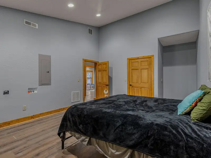 Mixed-use Building with Income Potential in Cashiers, Versatile Spaces Available
