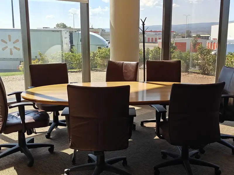 Large Office Building with Panoramic Views in Prime Downtown Location, 40,000 Sqft