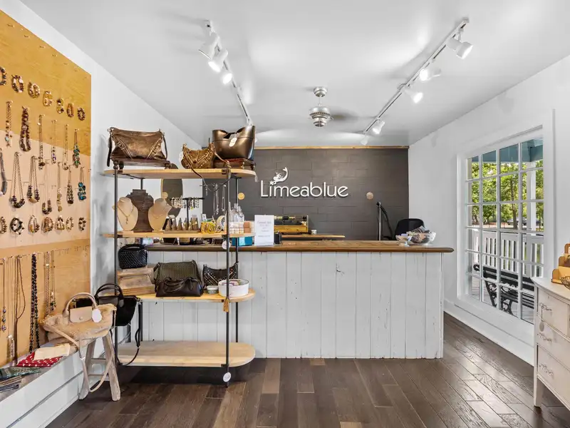 Retail Space for Lease in Pawleys Island's Island Shops - 1,722 Sf