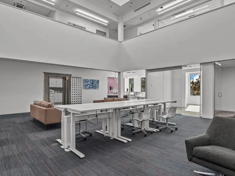 Class a Executive Office Suite for Lease in the Vault - All-inclusive Amenities