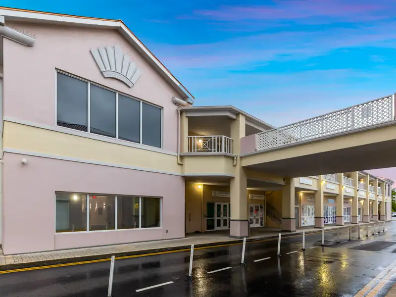 Flexible Open Plan Suite with Elevator Access in Crown Square, George Town