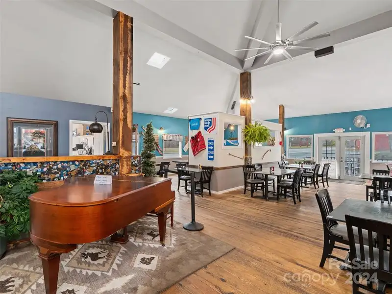 Commercial Restaurant and Brewery with Mountain Views in Maggie Valley