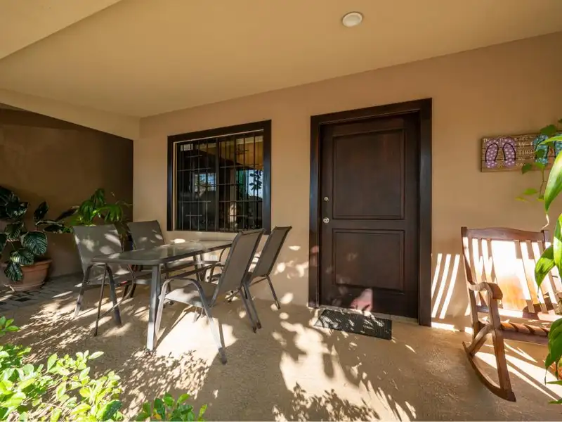 Centrally Located Guest House Apartments in Flamingo Beach, Costa Rica