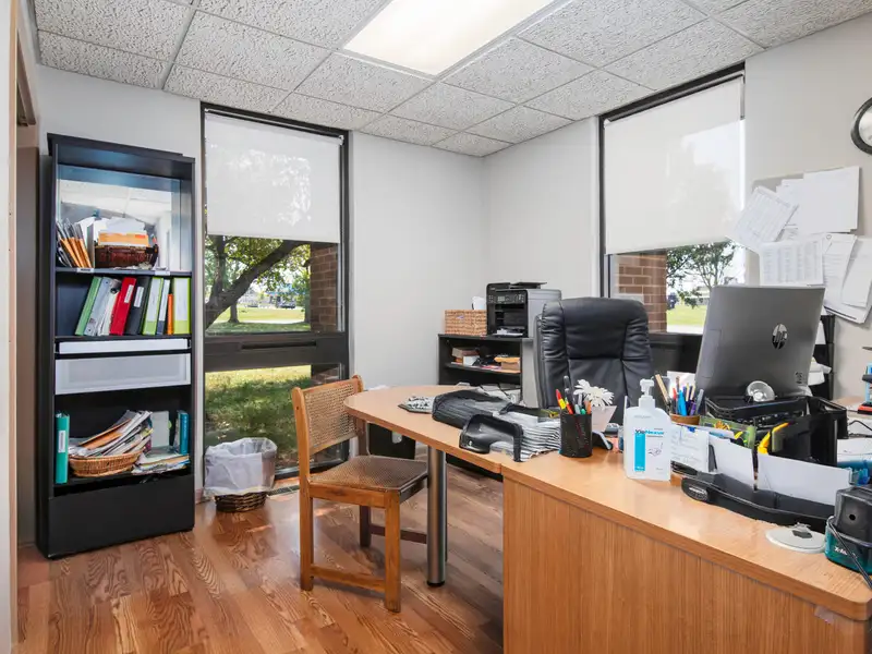 One-third Ownership of Professional Building in Versailles – Ideal for Business Services