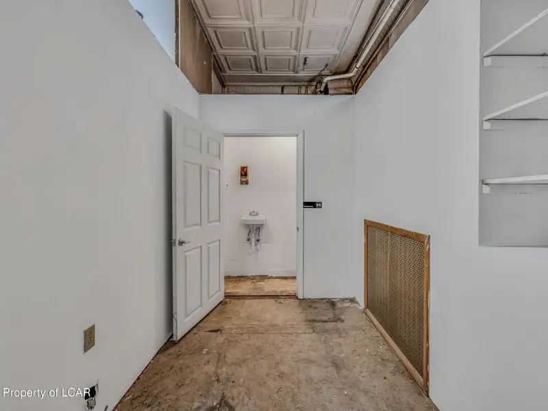 Five-unit Commercial and Residential Building in Prime Location with Recent Upgrades