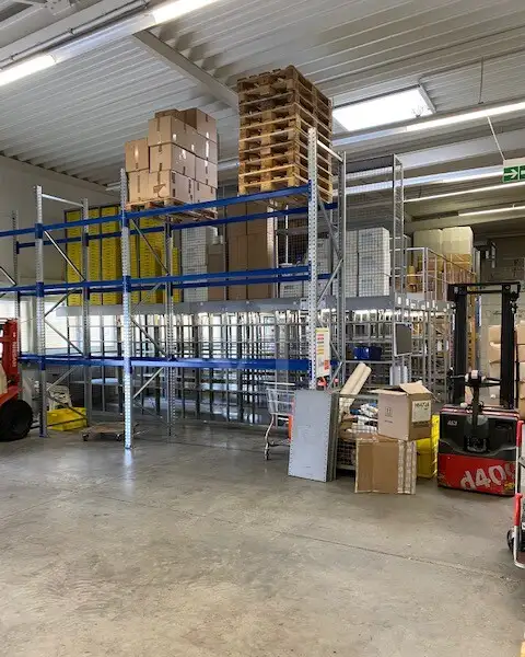 Versatile Commercial Property for Manufacturing/warehousing with Ample Office Space in Prime Location