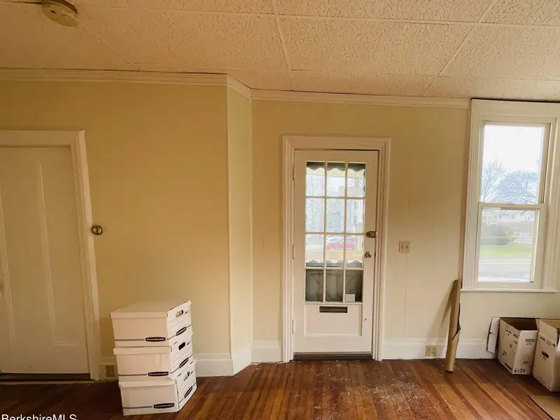 Charming Stone House Property in Desirable Location