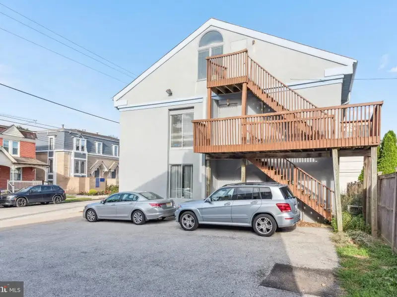 Versatile 5,000 Sq Ft Office Building in Central Media, Pa with Potential for Conversion