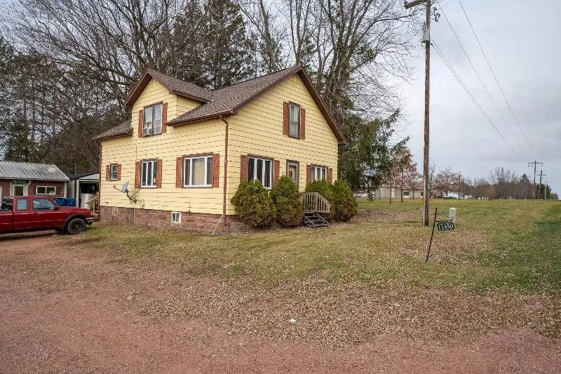 Historic Bar/restaurant in Wausau Area with Upgrades and Outdoor Amenities