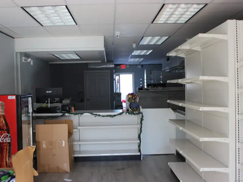 Prime Retail/office Space for Lease in Hamden - High Traffic Corner Location