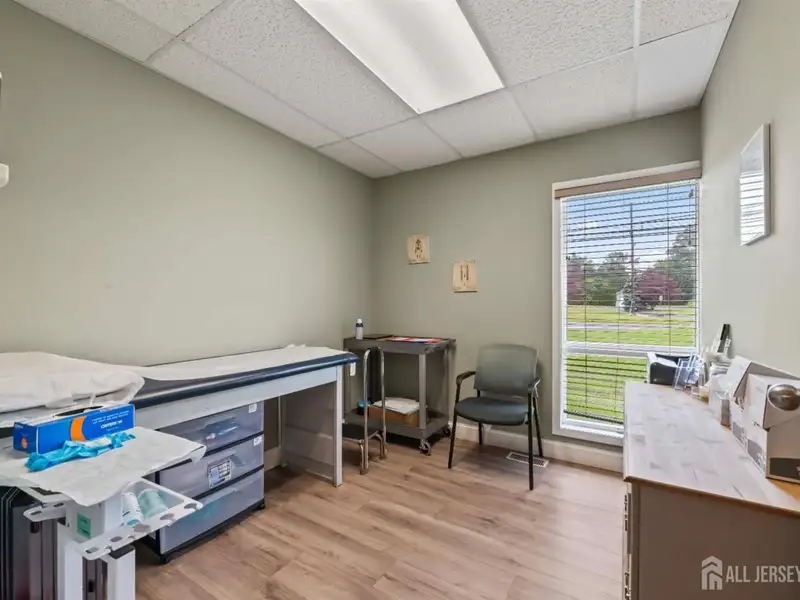 First-floor Medical/professional Office Condo for Sale/lease on Route 130