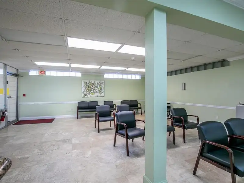 Medical Office Building for Sale in Prime Clermont Location with Ample Parking