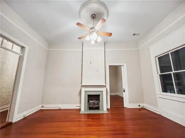 Versatile Mixed-use Property in Prime French Quarter Location