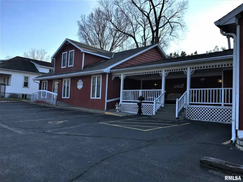 Commercial Investment Property in Pekin - Former Assisted Living Center Near Hospital Campus