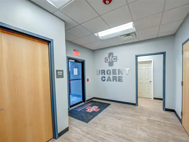 Brand-new Medical Building in Prime Location with State-of-the-art Facilities