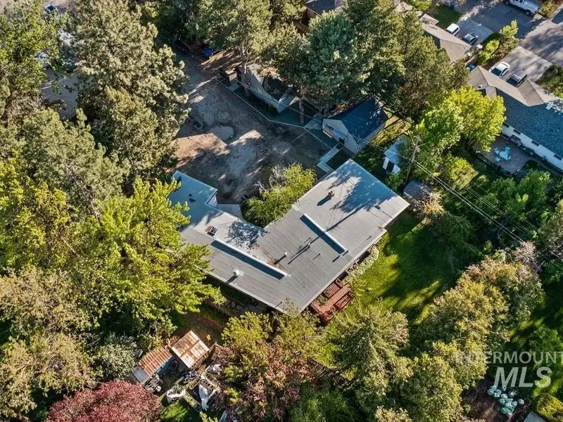 Unique Duplex and Bungalows in Boise Bench on over Half an Acre