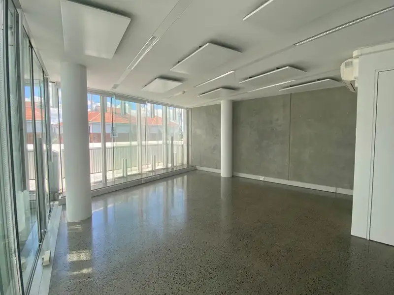 Modern 82m² Office Lease in Parnell's First 6 Green Star Rated Building