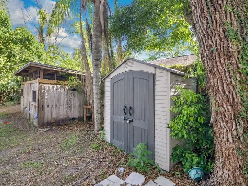 Charming Airbnb Home Near Downtown Orlando with In-law Suite and Expansive Backyard