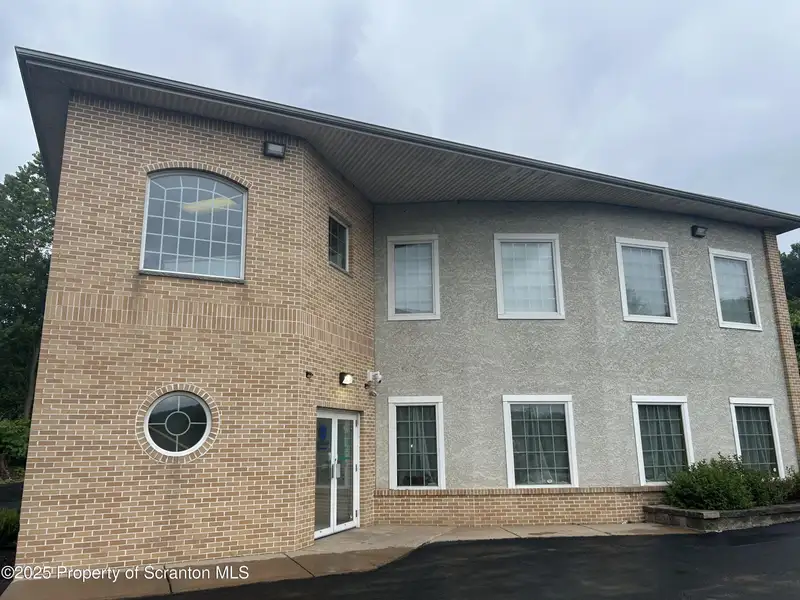 Commercial Lease Opportunity in High Traffic Location, Clarks Summit