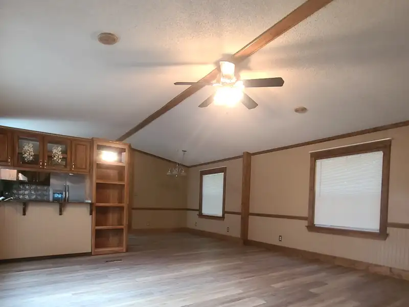 Income-producing Duplex in Ingram, Tx with Positive Cash Flow and Privacy Fencing