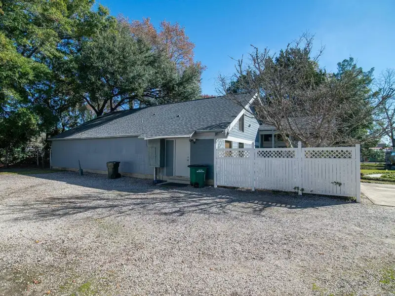 Commercial Property in Georgetown, Sc - Ideal for Medical Office or Investment Opportunity