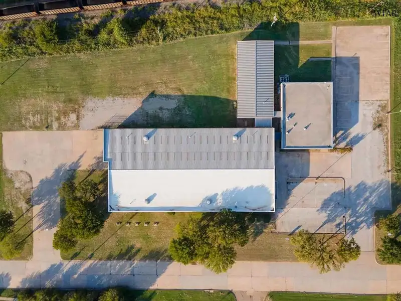 Warehouse and Office Complex in Business Park, 2716 Commerce, Excellent Truck Access
