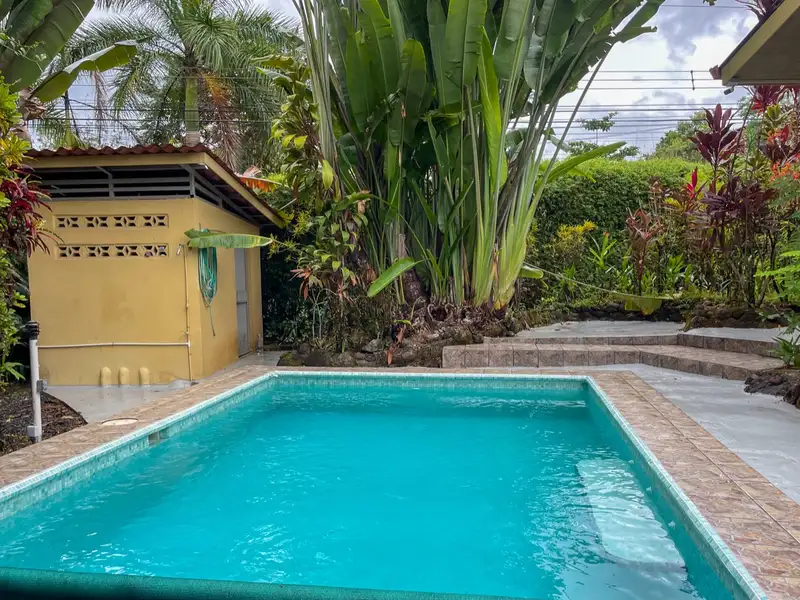 One-bedroom Home with Expansion Potential in Central Ojochal, Costa Rica