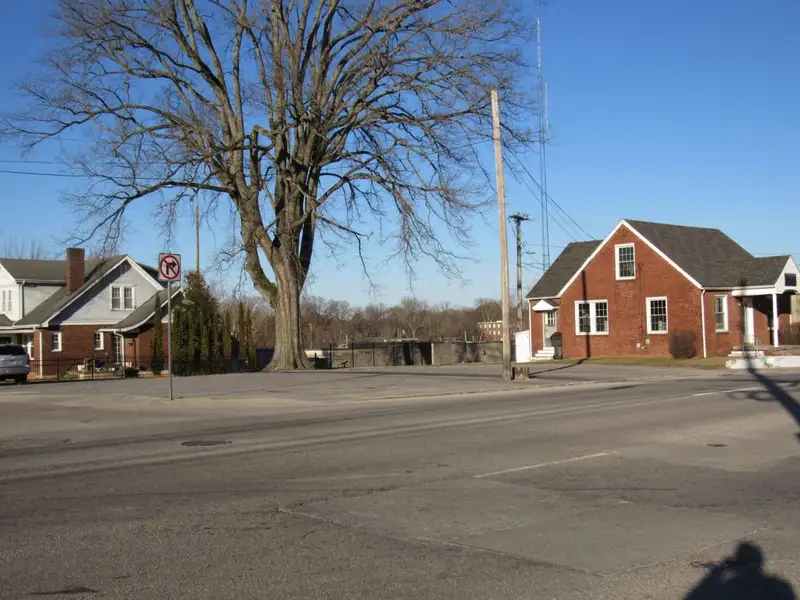 Commercial Investment Opportunity in Historic Mcminnville: Dual Buildings with High Visibility and Parking