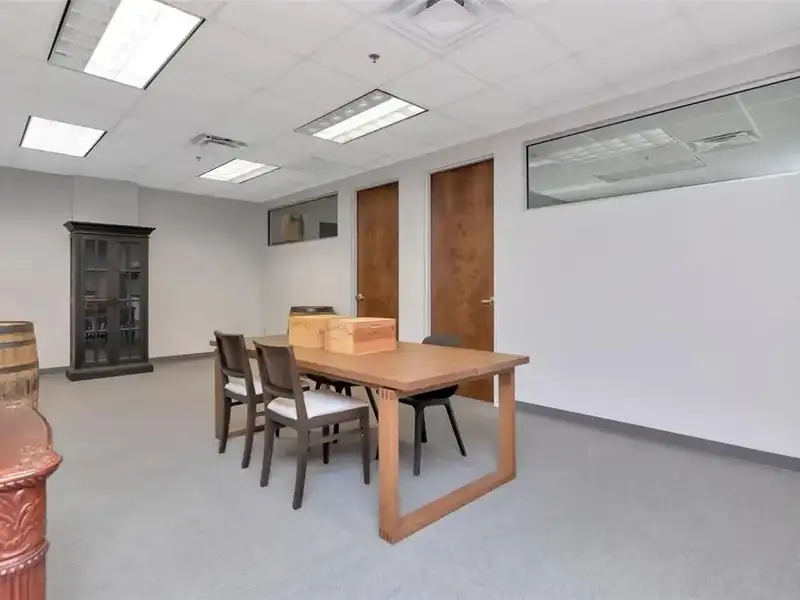 Office Condo in Downtown Tampa's Channel District with Parking and Retail Amenities